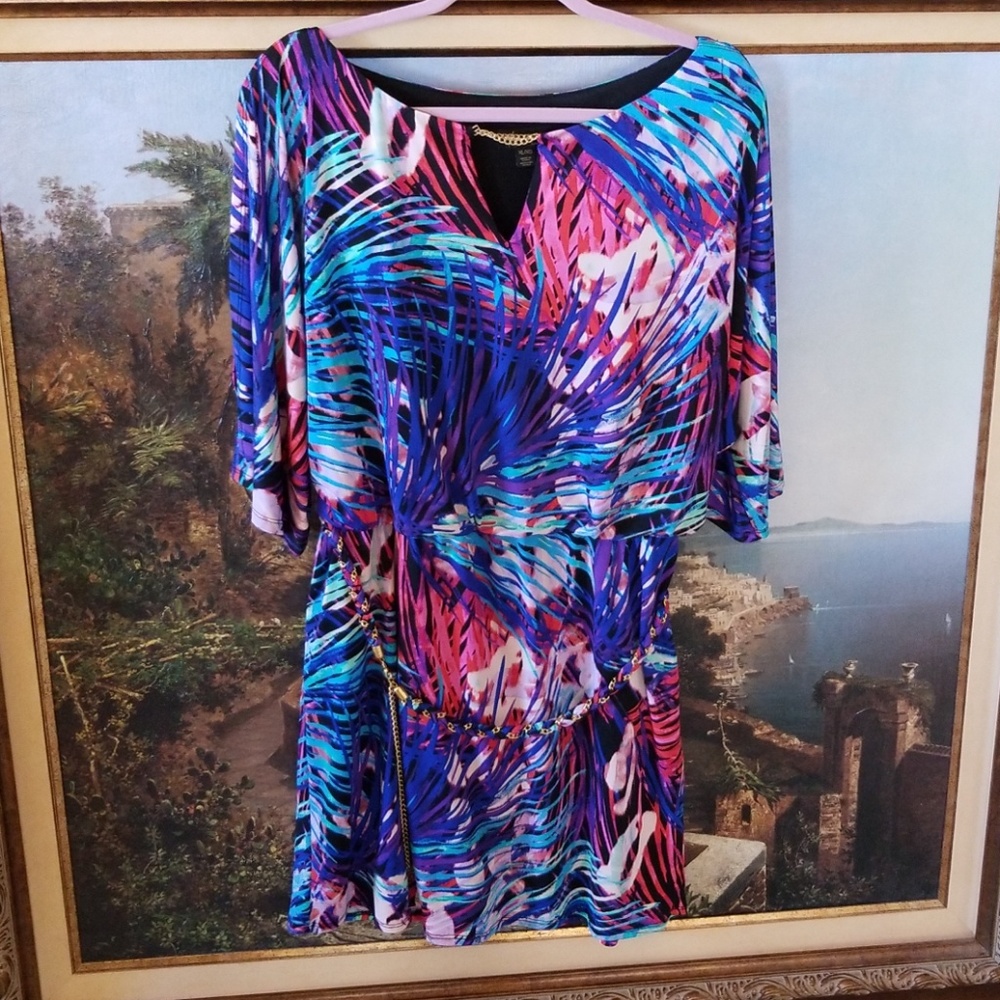 Thalia Sodi dress with belt